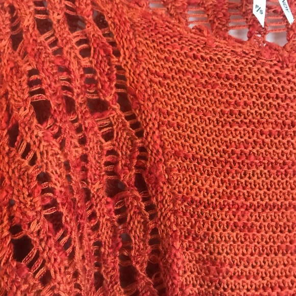 Off the shoulder sweater - Picture 4 of 4